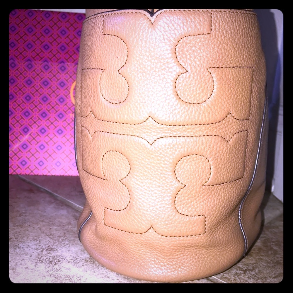 Tory Burch Bombe T Hobo Bag and TB Wallet